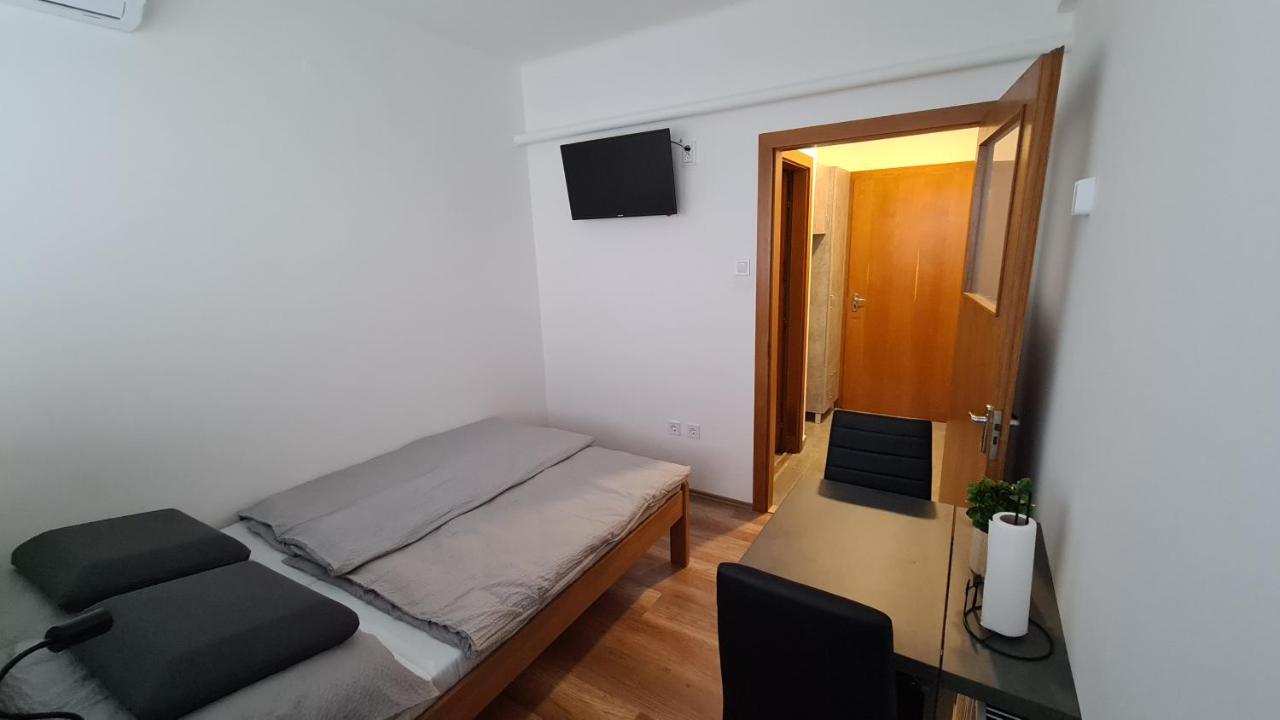 Héder Apartmanok Balatonfenyves Extérieur photo