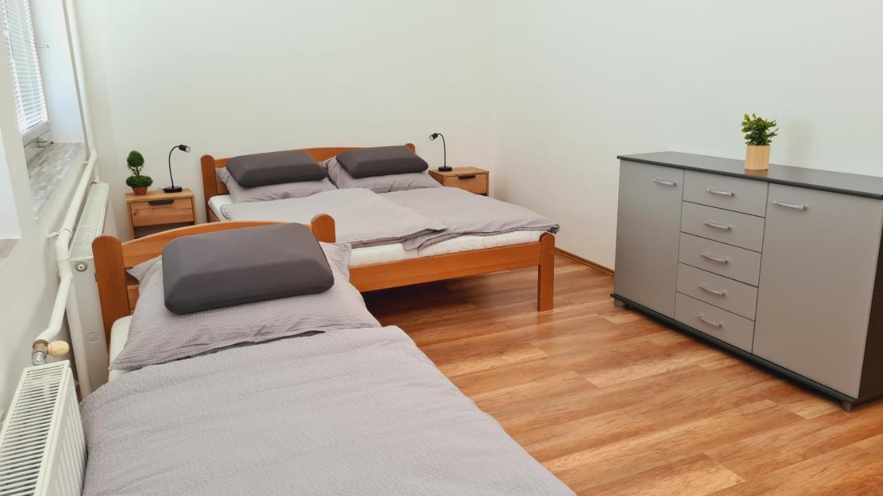 Héder Apartmanok Balatonfenyves Extérieur photo