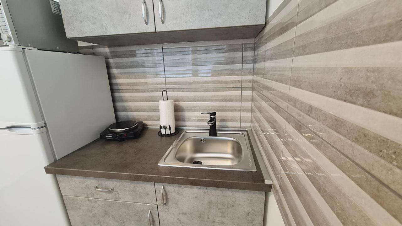 Héder Apartmanok Balatonfenyves Extérieur photo