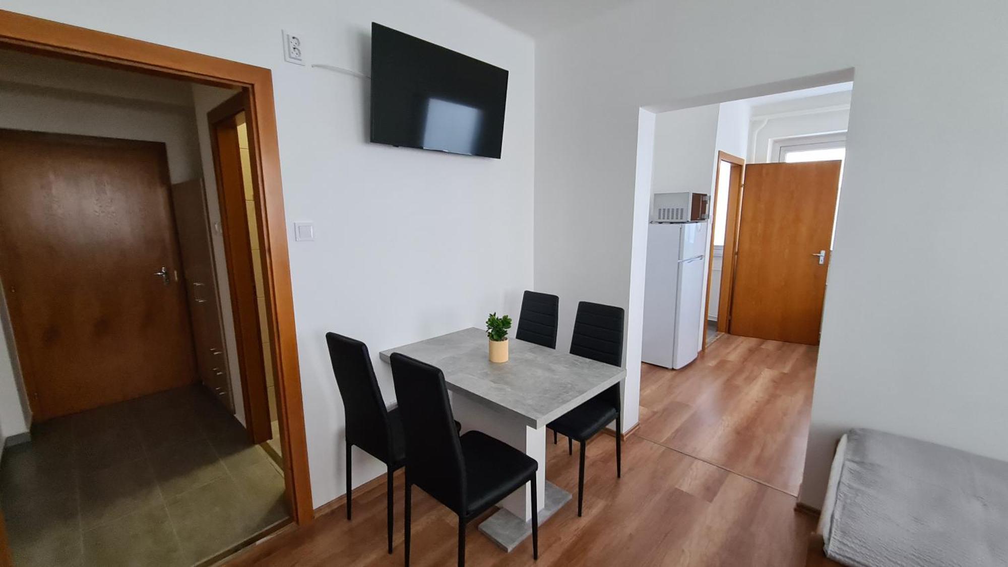 Héder Apartmanok Balatonfenyves Extérieur photo